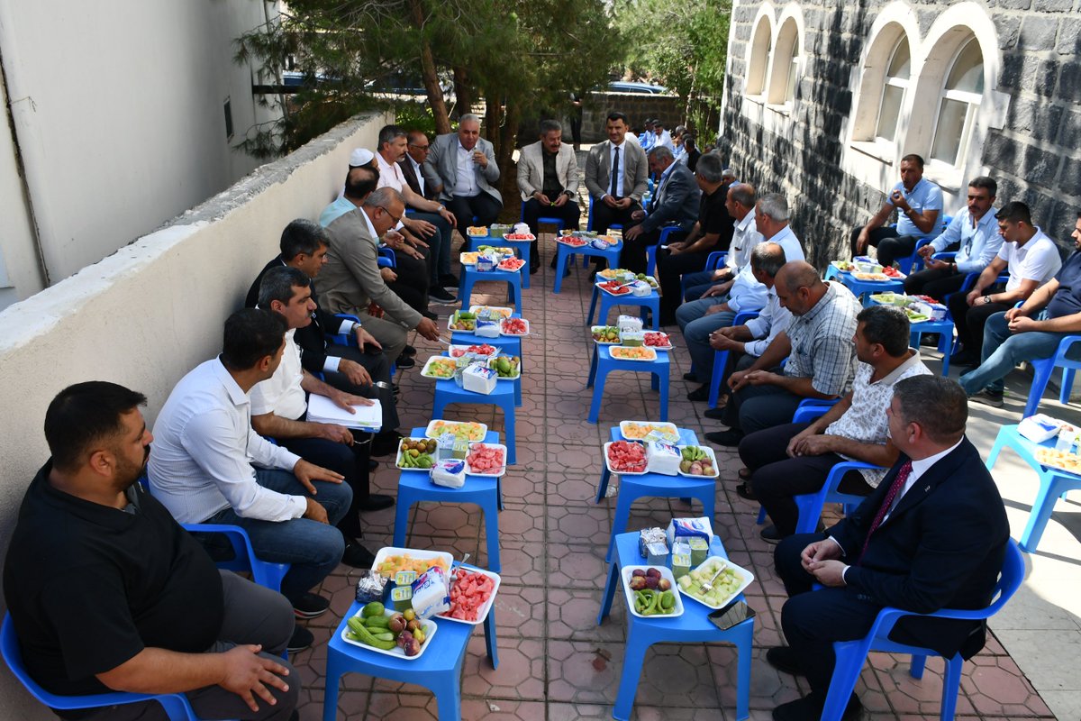 TatarArslan's tweet photo. 📍Tepeli ve Kuyulu Köylerimiz

Güne, gönül kapılarını bizlere açan Tepeli ve Kuyulu köylerimizde kıymetli hemşehrilerimizle bir araya gelerek başladık.

Her köyümüzde aynı samimiyet, aynı muhabbet, aynı güçlü kardeşlik… Hemşehrilerimizin talep ve beklentilerini dinledik, gönülden gönüle hasbihal ettik.

Köy köy, hane hane; milletimizle omuz omuza, gönül gönüle yol yürümeye devam edeceğiz.

@RTErdogan 
@Akparti 
@abuyukgumus 
@eyupkadirinan 
@ZeybekciNihat