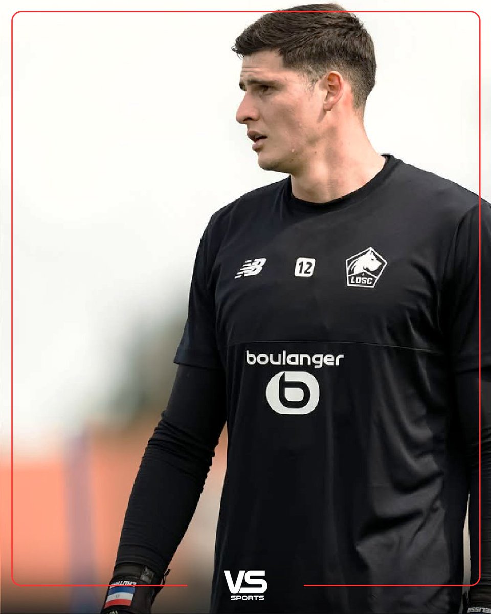 SomosVsSports's tweet photo. #Paraguayosenelexterior | ¡Esos colores, maestro!🤩🇵🇾

Orlando Gill ya entrena junto a sus nuevos compañeros en el Lille de Francia. 

El guardameta de la Albirroja apareció en la práctica con la banderita paraguaya diseñada en sus guantes.

#Albirroja #Ligue1 https://t.co/xKsIJI914E