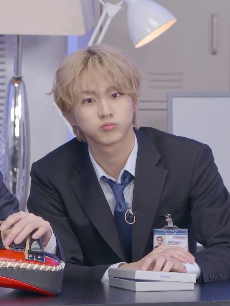 angelimjoking's tweet photo. i miss blondwon extra hard today https://t.co/gpzPKIRqEt