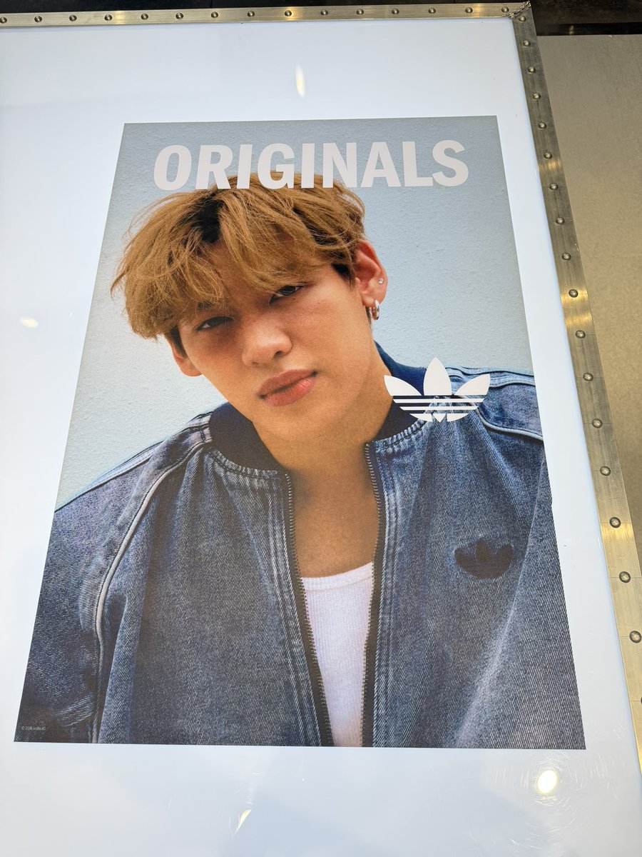 mootyBB's tweet photo. Hi krub

#BamBamxadidasOriginals
#BamBam #뱀뱀 @BamBam1A https://t.co/P81CfQ8Ko6