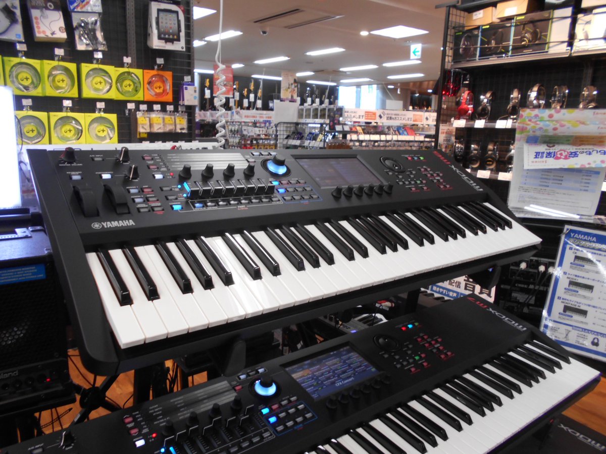 manewyemon's tweet photo. 各社のラインナップからワークステーション機が消えつつある中で YAMAHA MODX M の内蔵MIDIシーケンサーは未だワークステーション機的な仕様（容量約13万音、分解能480）を維持していますね。AWM2だけでなくFMや最大発声数12のアナログモデリングも載っている。 https://t.co/iOOsBZBmhr