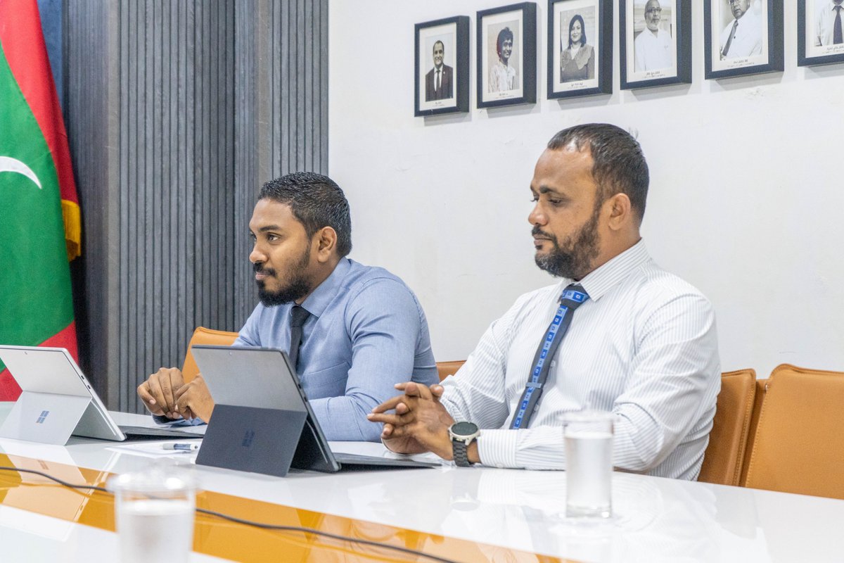 lgaMaldives's tweet photo. އދ. ދިއްދޫ ކައުންސިލަށް ދިމާވާ ދަތިތަކާއި އަދި އެހީތެރިކަން ބޭނުންވާ ކަންކަމާއި ގުޅޭގޮތުން ކައުންސިލްގެ އެދިލެއްވުމަށް ބޭއްވުނު ބައްދަލުވުން.

#LaamarukazeeRaajje
#laamarukazukurun
#baaruverirayyitheh https://t.co/Dotjmpgb0q