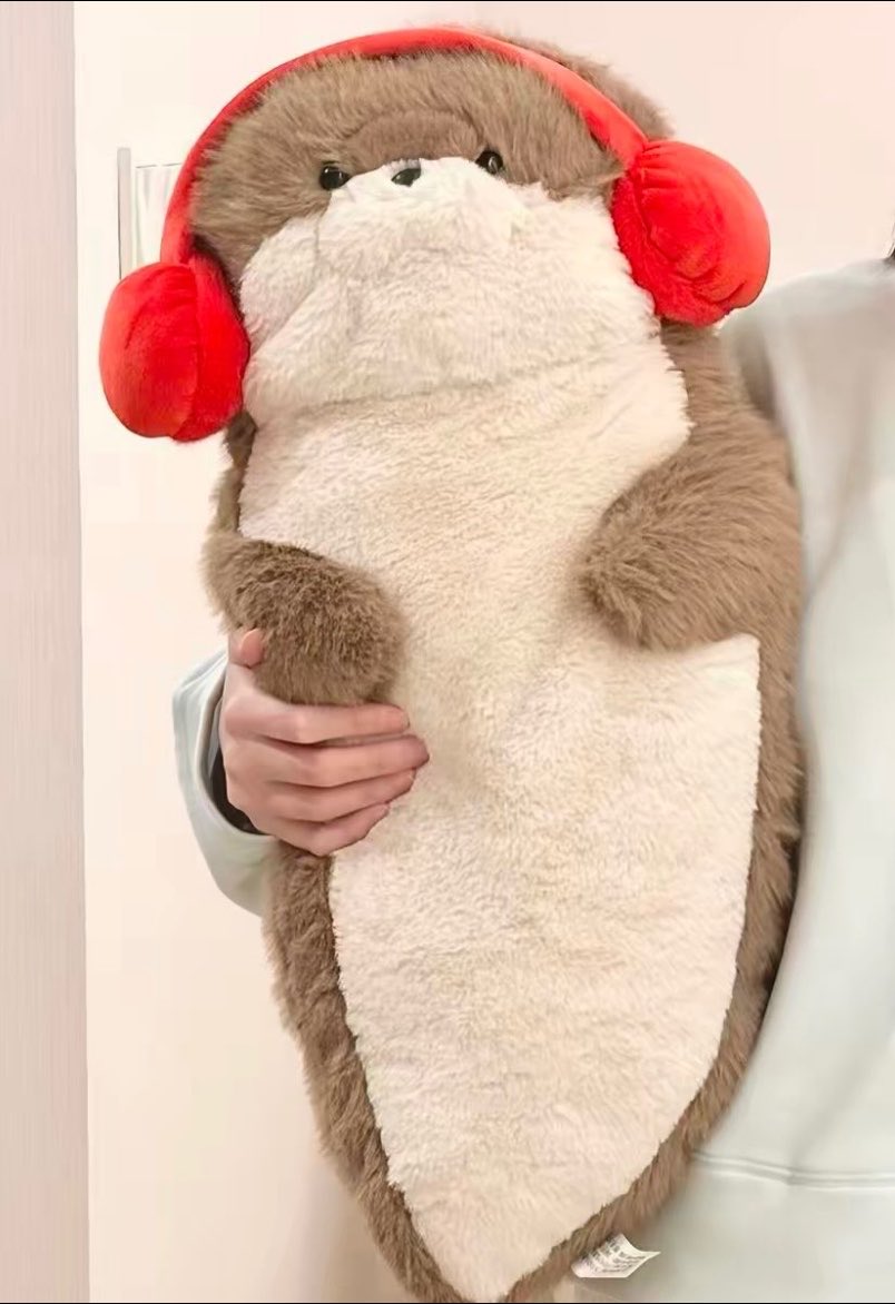 pathberry_'s tweet photo. MELEYOT 🫠🫠🫠
boneka anjing laut gemes banget. https://t.co/j5ZU3SPk9w
