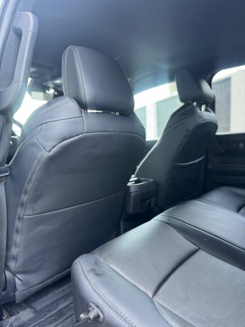kena_ewuru's tweet photo. 2024 TOYOTA TACOMA

PRICE: ₦85,000,000 https://t.co/nBDDm5t5bD