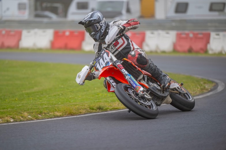 CamelliaFeaa's tweet photo. First round complete. Qualifying: P4 
Race 1: P3 
Race 2: P2 
Overall: P2 https://t.co/1pMY2AZGP2