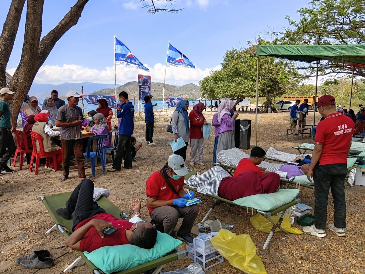 BakomstraL's tweet photo. Gerakan Langit Biru Indonesia Asri Resmi Berakhir, AHY Dorong Kepedulian Lingkungan Jadi Gerakan Berkelanjutan

#pdemokrat #langitbiru #demokratjatim #bakomstradpp #bakomstralumajang https://t.co/VY8NxAnVdE