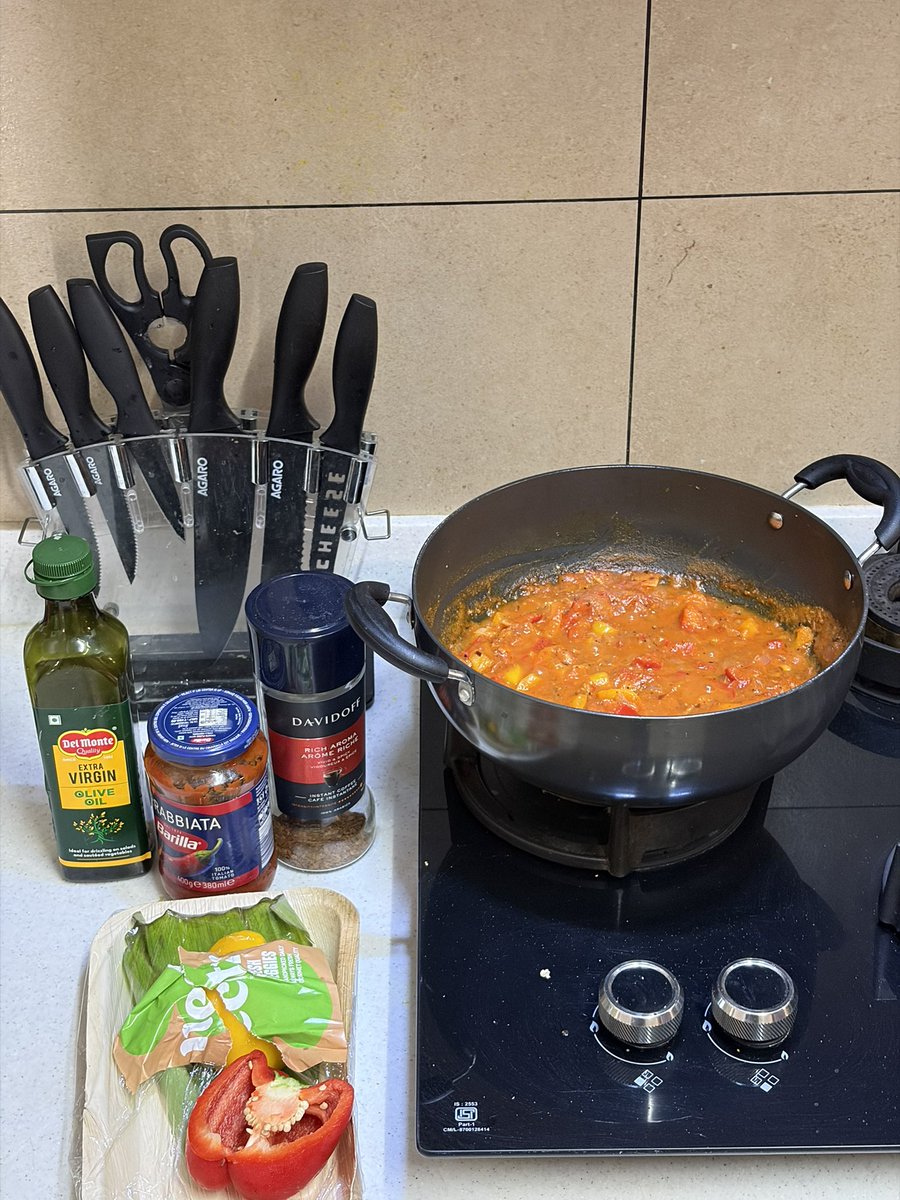 AsthaGangwal's tweet photo. The joy of cooking 💕 https://t.co/7C45U8hUWe