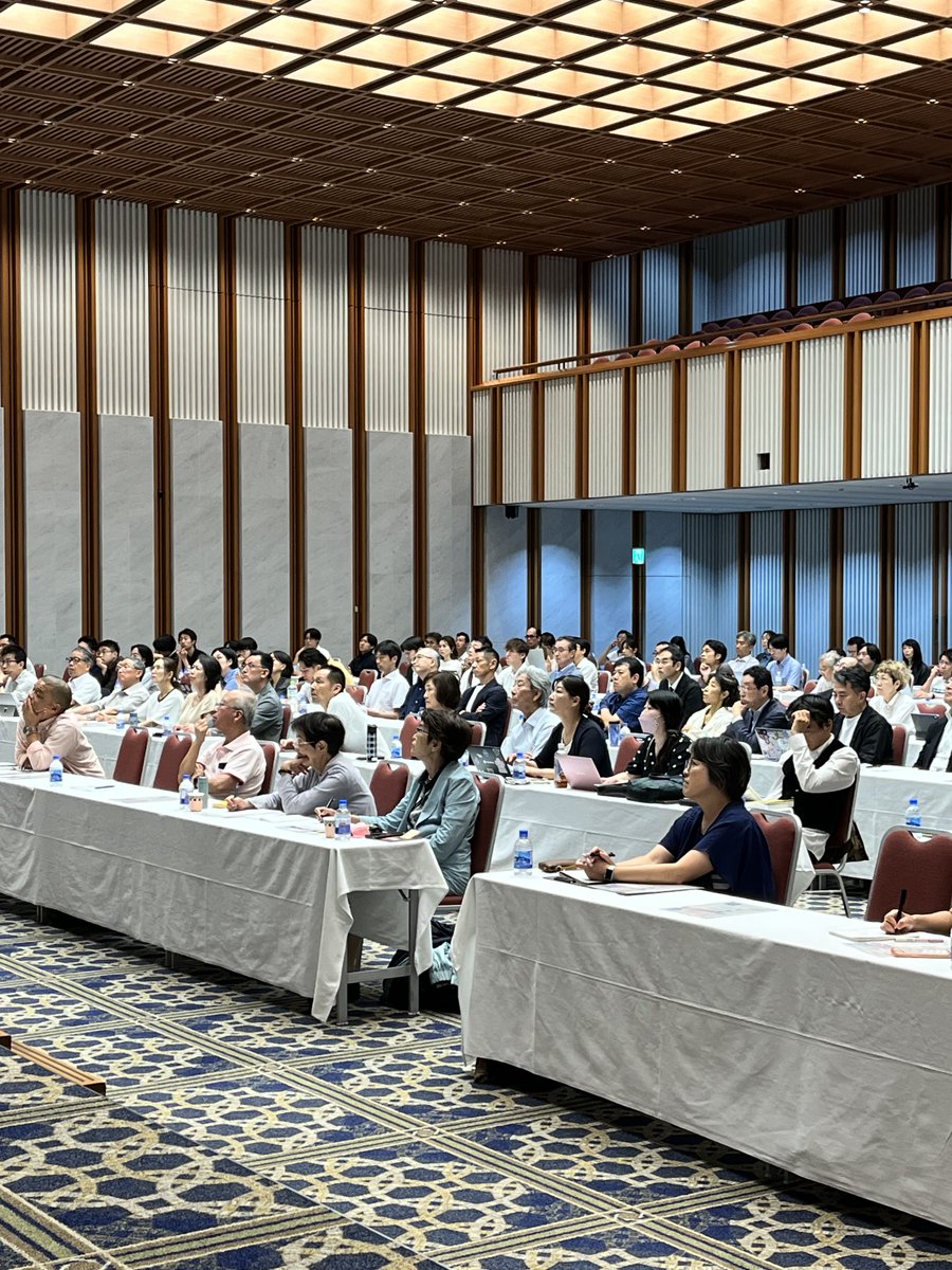Hitachizaidan's tweet photo. 【人づくり】日立みらいイノベータープログラム

8月29日、���育フォーラム『共創する教育の未来～「余白の創出」から育む思考力と創造力～』を開催しました。

当日は130名の方々にご来場いただき、次期学習指導要領改訂の方向性や、子どもたちの思考力・創造力を育む探究的な学びについて、多様な視点から考える貴重な機会となりました。

講演後の交流会では、参加者・関係者による名刺交換や意見交換が活発に行われ、教育の未来に向けた新たなつながりが生まれる場となりました。

ご参加いただいた皆さま、誠にありがとうございました。  

当日ご紹介した「日立みらいイノベータープログラム」の詳細はこちら▼
https://t.co/vhtd1lYAu6

#日立みらいイノベータープログラム #日立財団 #STEAM #Education #hitachisocialgood