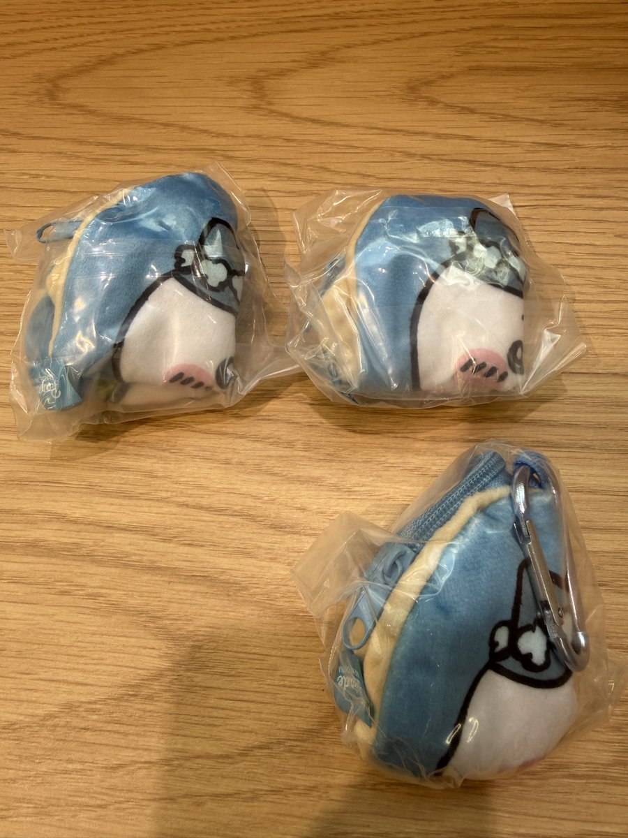 taetae___09's tweet photo. @Mame58746 @0 検索から失礼致します🙇‍♀️
当方ハチワレのダイカットポーチを所持しております。
うさぎと郵送での交換は可能でしょうか？ https://t.co/O9Qvy2bqiR