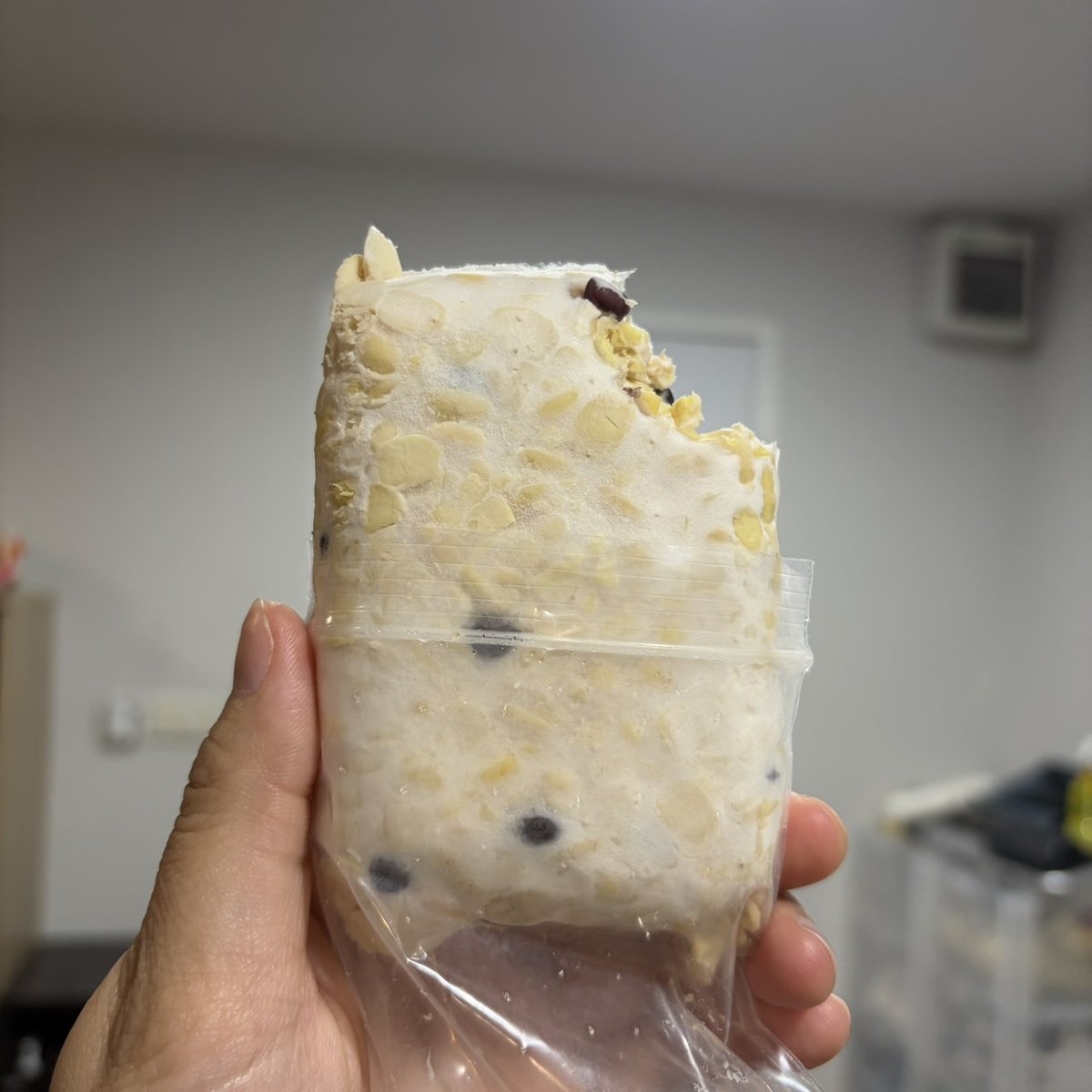 balalamareview's tweet photo. เลิกกินโปรตีนแพงๆไปเลย ทุกวันนี้กินโปรตีนถึงตลอดเพราะอันนี้เลย ไขมันลดแต่กล้ามเนื้อไม่หาย ในราคาแค่ 20฿ เอง