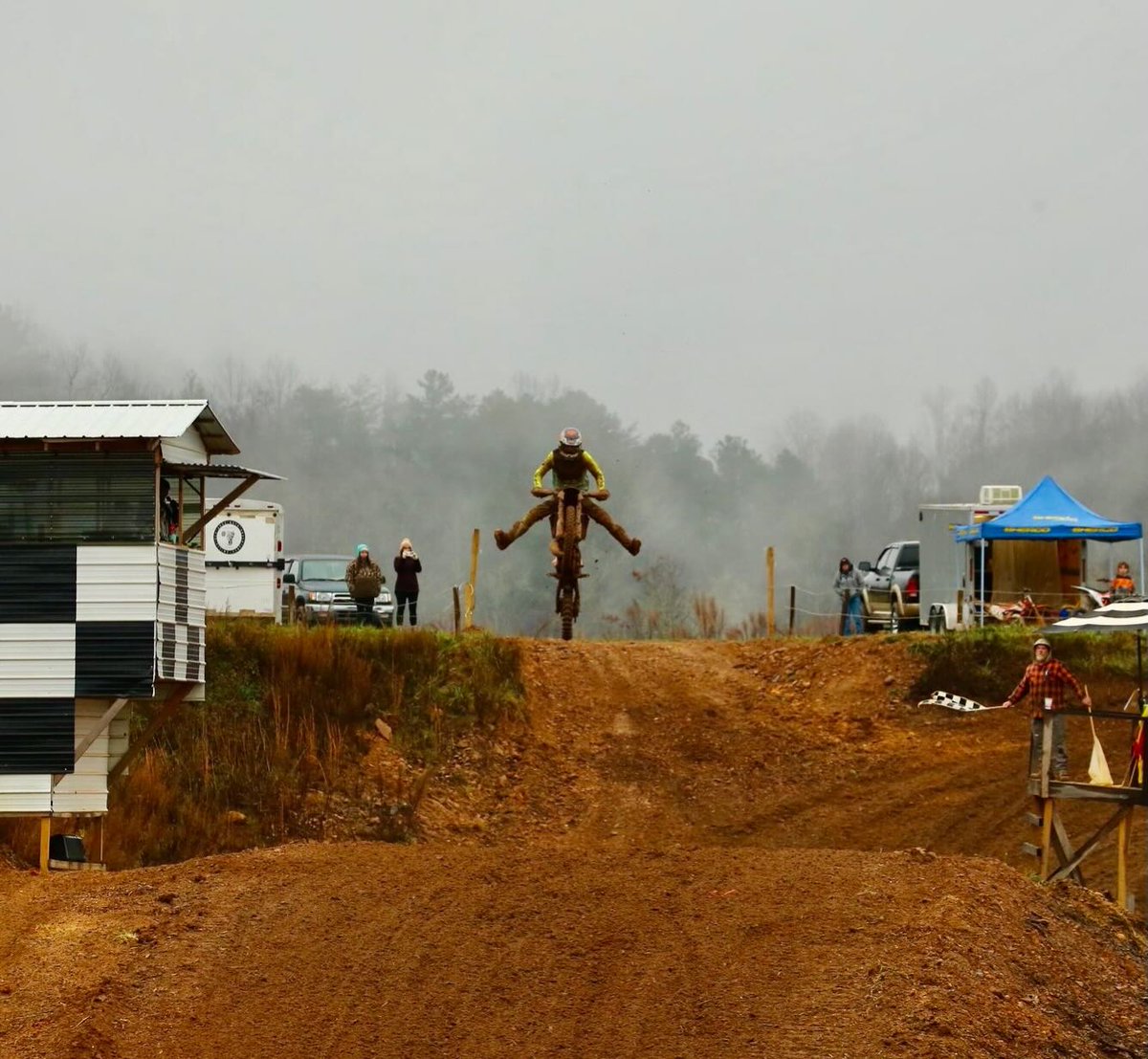 EvanPetigncg3's tweet photo. Crossing the finish line after the sixth moto of the day https://t.co/Qf914s0JGg