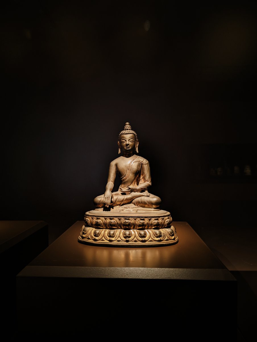 ShineChra's tweet photo. "National Museum Photography"
AGC9.1\ Samsung ISOCELL GN9\ SOOC
LUT 100grid\ KodachromeVelvia 6450

#ISOCELL #AGCCam #GcamPorts #SOOC #StraightOutOfCamera #ComputationalPhotography #พิพิธภัณฑสถานแห่งชาติพระนคร #เที่ยวกรุงเทพ #ภาพถ่ายด้วยมือถือ #FilmLook https://t.co/PzBWNwdhe3
