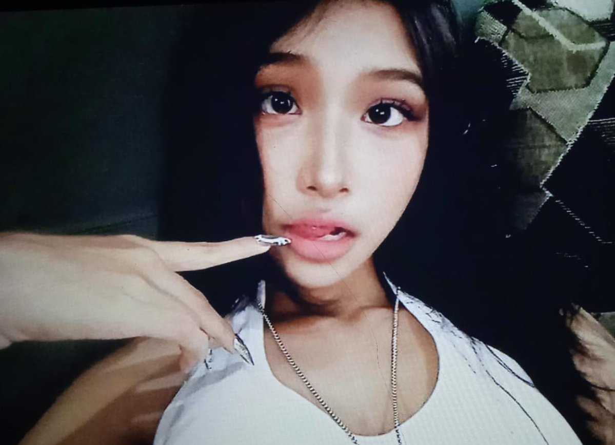 xiayu_3's tweet photo. aneh gasi wkwk 
#cantik #poseimut https://t.co/zrZKs02qjM