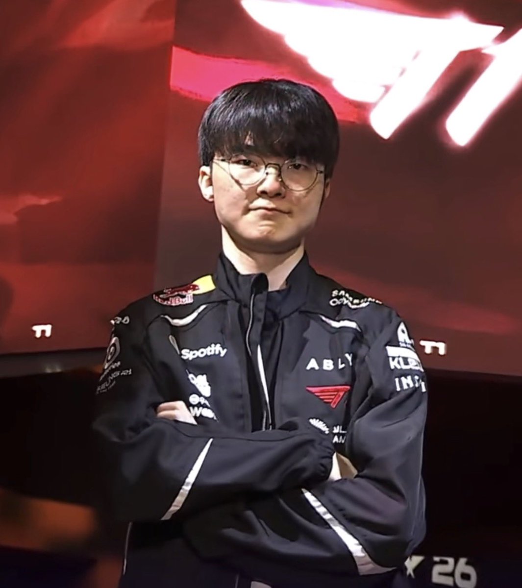 heartdoran's tweet photo. our captain with the cutest entrances🥹 https://t.co/Ll7fp8MWQT