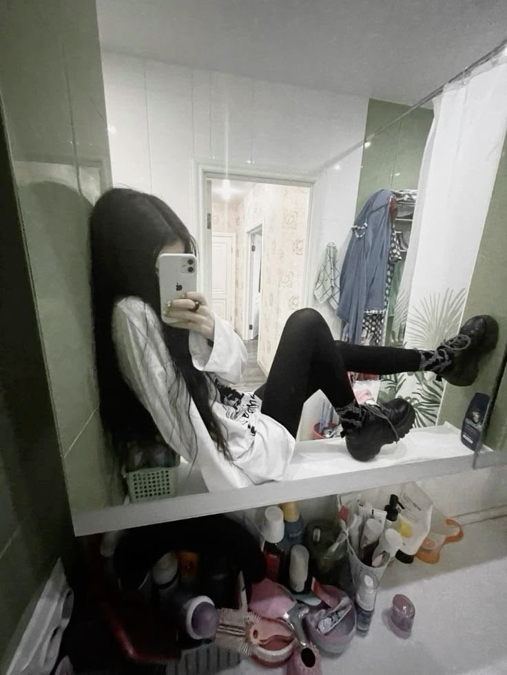 l9veatfirstbite's tweet photo. intro for #edtwt #edrtwt ˚.⋆꒰১ ໒꒱⋆.˚
name: say
height: 172 cm ۶ৎ
 [ sw: 74kg ✿ cw: 65 kg ✿ gw: 54kg ] 𝄞⋆ ݁♪ .
looking for moots !! https://t.co/PEjNMV8ZKi