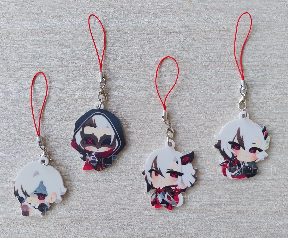 Volcer_Bruh's tweet photo. Arlecchino phone charms for #Cf23 &amp; #comipara7 ❤️
I hope I can open preorders soon 🫠 https://t.co/5mK0qonw4S