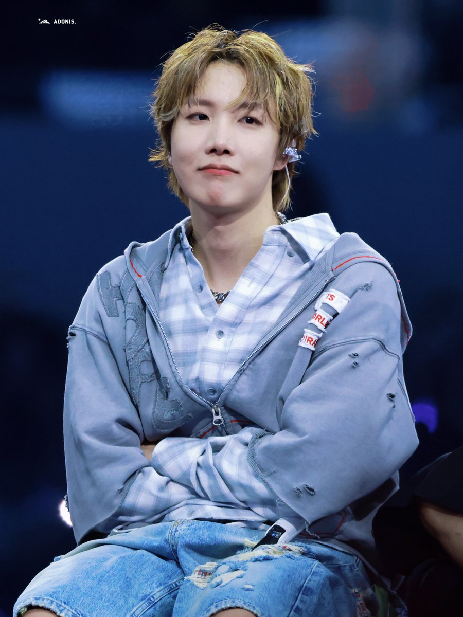 JHPOPBASE's tweet photo. the prettiest boy 🥺 https://t.co/kgJpIwxnZX