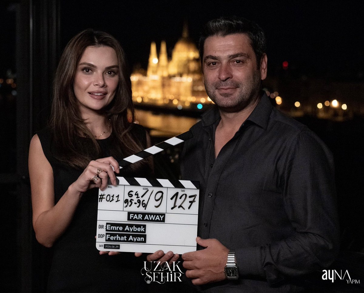 rnurahu05's tweet photo. Çok başkasınız...Budapeşte...🥰 #CihAl #OzSin #UzakŞehir #SinemÜnsal #OzanAkbaba https://t.co/RLqbZQIG59
