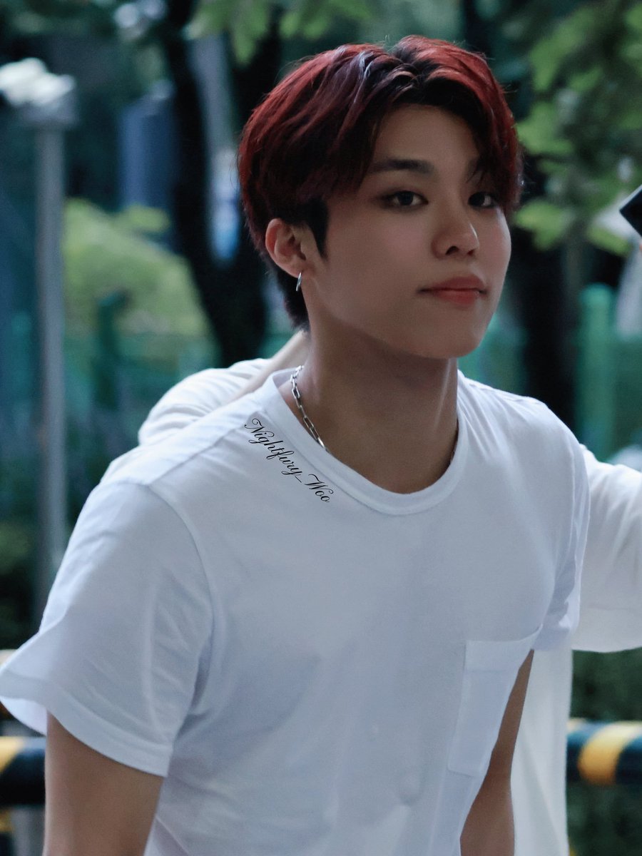 lovinjw0o's tweet photo. appreciation post for jeongwoo’s beautiful tan skin ✨ https://t.co/WROJX2Xm8c