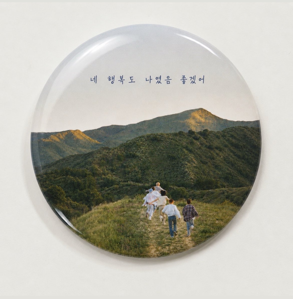 wbbinn032's tweet photo. 𝙍𝙄𝙄𝙕𝙀 𝟯𝙍𝘿 𝘼𝙉𝙉𝙄𝙑𝙀𝙍𝙎𝘼𝙍𝙔 𝙁𝘼𝙉𝙈𝙀𝙀𝙏𝙄𝙉𝙂

라이즈 3주년 팬미팅 기념 핀뱃지 나눔

• 9/13일 일요일
• 수량 30개 선착순 증정
• 본 트윗 #RT + 브리즈 인증 
(라이즈 버블 200일 이상)

시간, 장소는 타래로 당일 공지하겠습니다!!♡

#라이즈 #브리즈 #riize #briize https://t.co/yrK5HLczwM