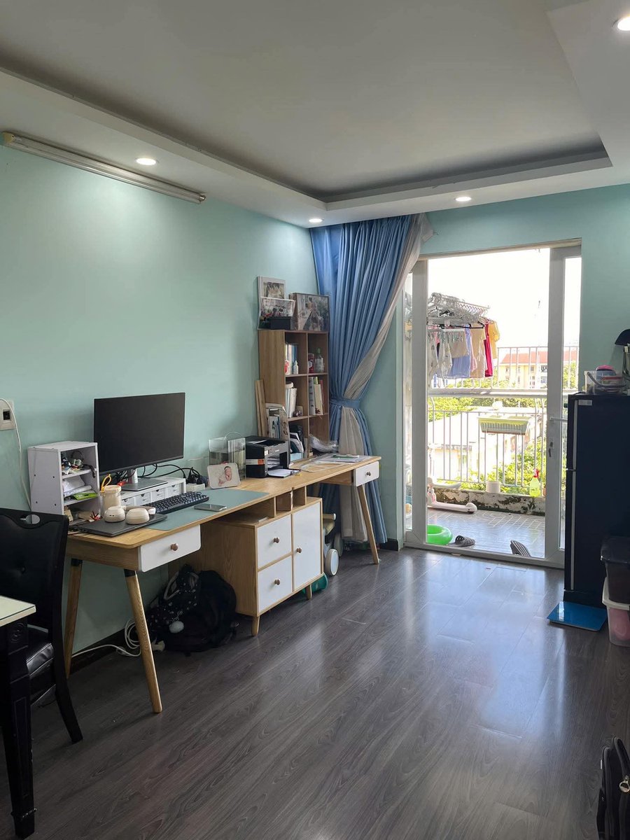 NaLand85's tweet photo. 🎆Bán căn góc diện tích rộng chung cư Vicoland  
📌 Vị trí : Đường Vân Đồn,Nại Hiên Đông, Đà Nẵng 
- Diện tích 65m2 ( Công năng 2 phòng ngủ, 1 pk, 1 bếp, 1wc, ban công...) 
📌Tiện ích: gần chợ, trường học, cách sông Hàn 300m , cách biển 1,5km. Không khí mát mẻ 
- Cách cầu Hàn 1,5km, chung cư có bảo vệ 24/24, 2 thang máy 
- Sổ đỏ chính chủ, sở hữu lâu dài sang tên ngay 
- Giá bán : 2 tỷ 400 thương lượng 
☎️ Liên hệ: 0935-165-401 Na Land
#Chungcuvicolandsontra