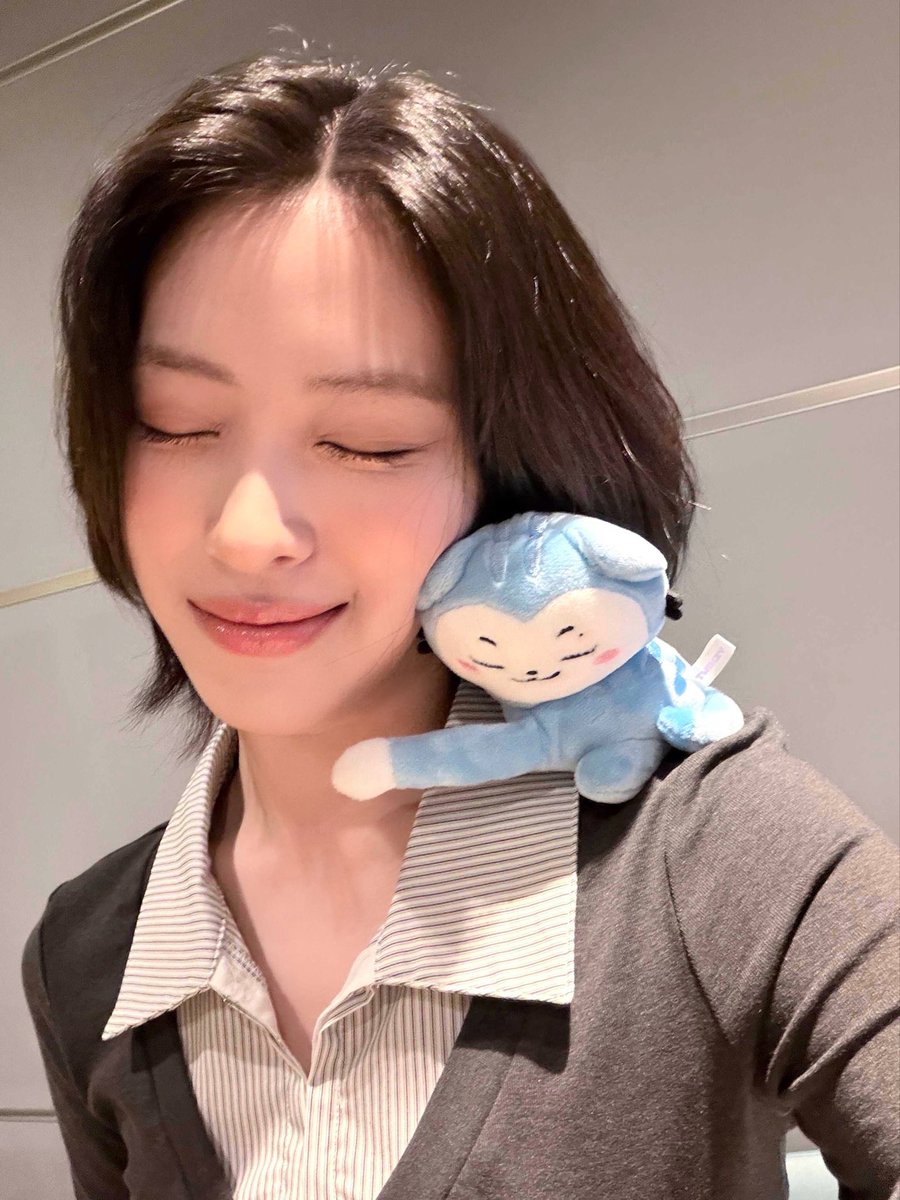 ryujiniious's tweet photo. 나안아 https://t.co/nMhcXZ7Ri5