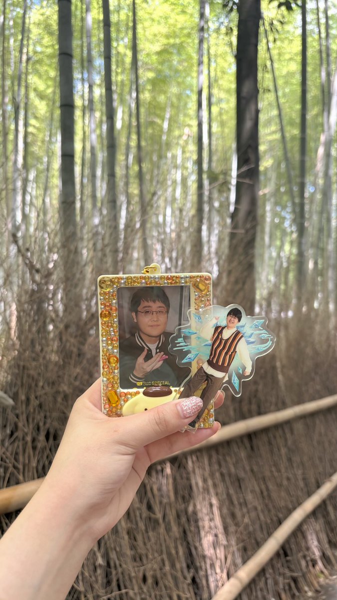 4mi_cha19's tweet photo. 鶴崎さん引き連れて京都旅行

#鶴崎修功 
#QuizKnock好きな人と繋がりたい https://t.co/XZUy2INvvx