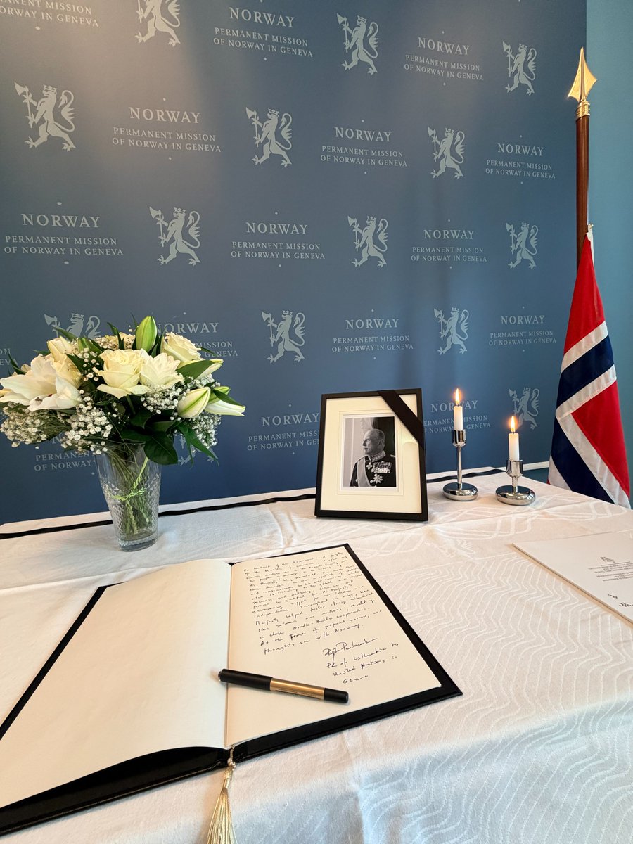 LtGva's tweet photo. 🇱🇹PR @rytispaulauska signed the Condolence Book for His Majesty King Harald V, conveying Lithuania’s profound condolences. The Ambassador remembered the King as a symbol of stability for more than three decades on the throne, thanking him for his steadfast support for🇱🇹 freedom and for the close Nordic-Baltic ties it helped build. Our thoughts are with Norway.