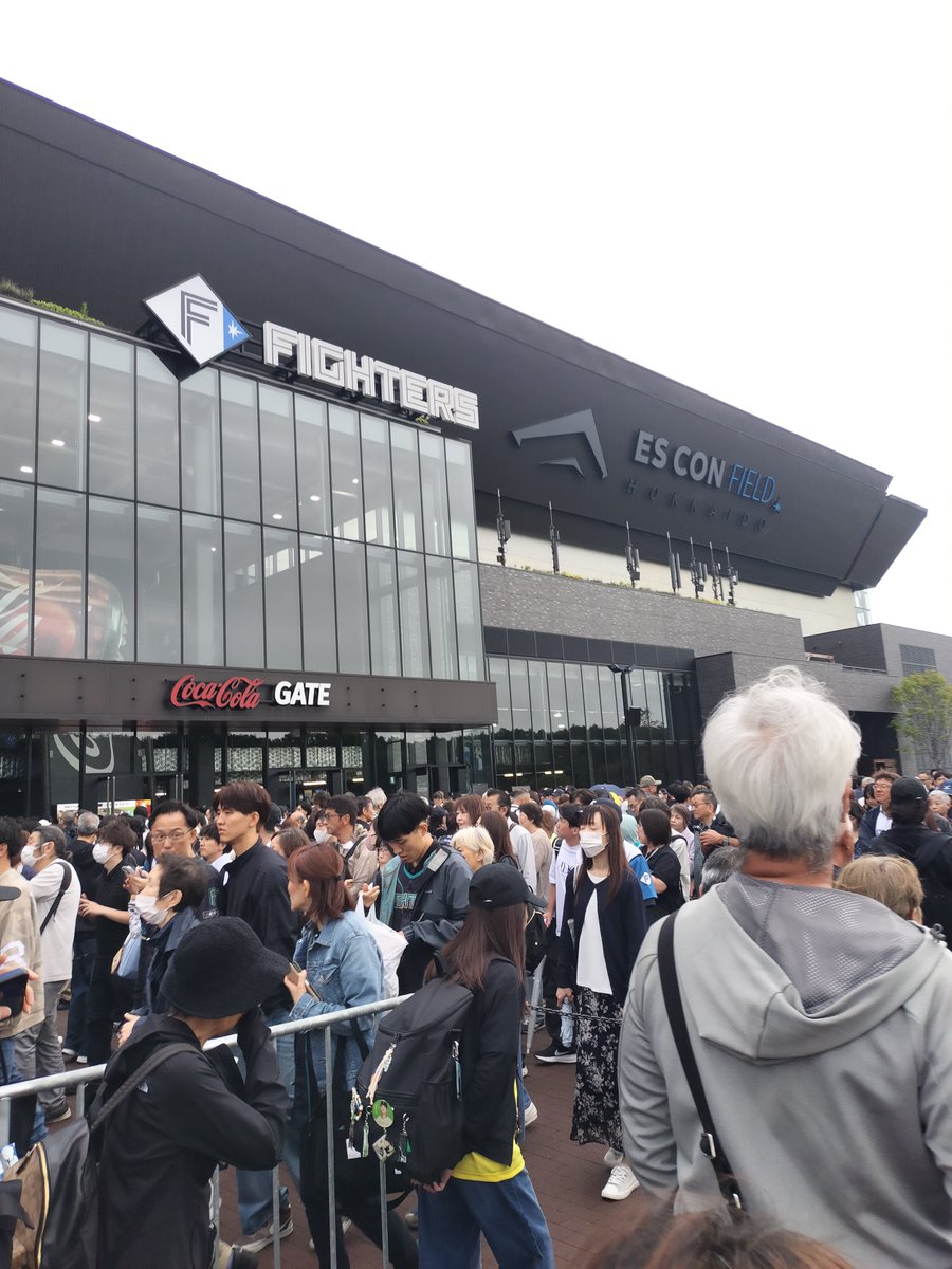 plam_daira's tweet photo. ついに来たぜ初エスコン https://t.co/LFqr1wETTy