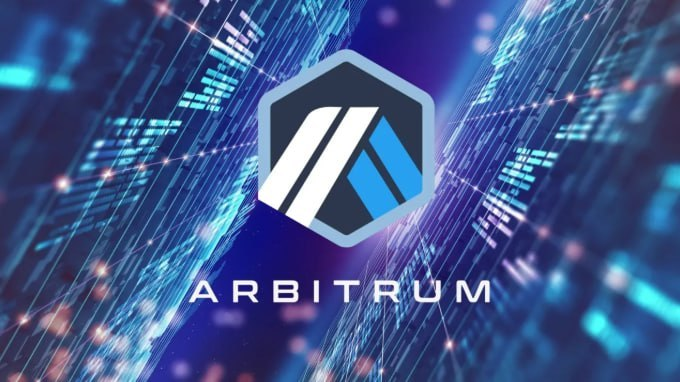 BitKanZH's tweet photo. ARB 一天涨了 30%+，这次市场终于有了个比“Meme 热度”更像样的理��。

Robinhood Chain 开始赚钱，Arbitrum 也能从里面分到一部分收入。钱目前先进 DAO，离 ARB 直接分红还远，但这个治理币总算多了点新的想象空间。

#ARB #Arbitrum #Robinhood #Ethereum

原文链接：https://t.co/omAbc7PQ1N https://t.co/NDEjqJmMcg