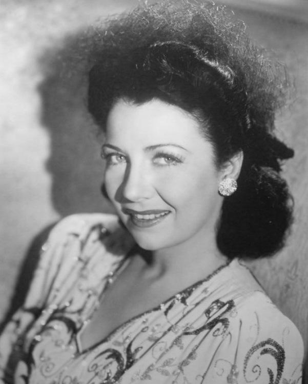 Disney_Wiki's tweet photo. Happy Birthday to the late Barbara Jo Allen
For Disney she voiced Fauna in #SleepingBeauty, Goliath II's mother in #GoliathII and the Scullery Maid in #TheSwordInTheStone. https://t.co/Wcr0fH28xY