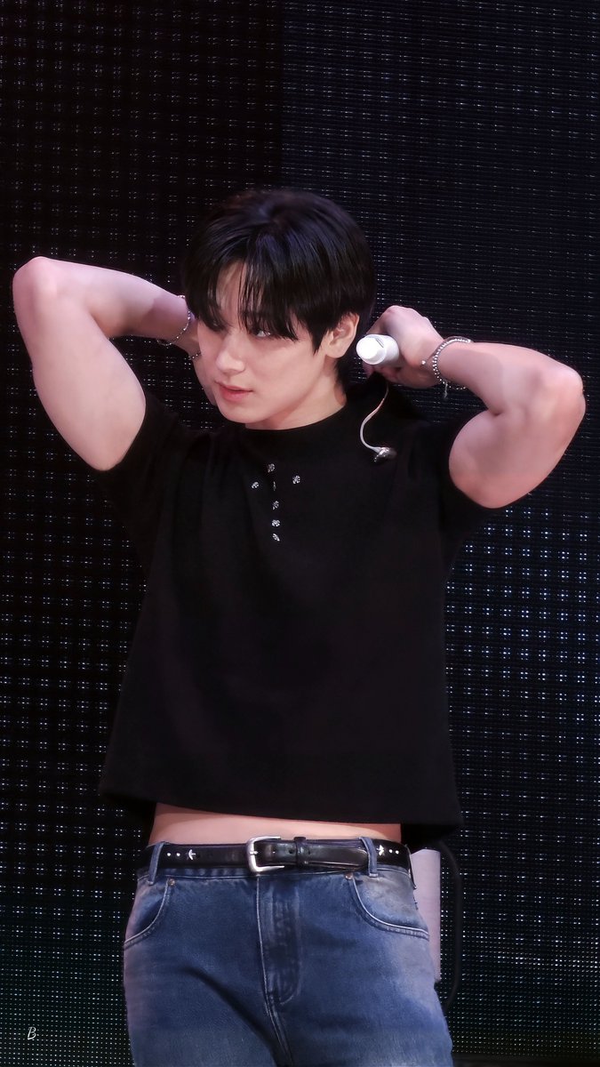 BBB_THE_BBB's tweet photo. 260830 YOUTH BY JUYEON 요코하마 
#주연 #JUYEON #더보이즈 https://t.co/vBhMZtQEuk