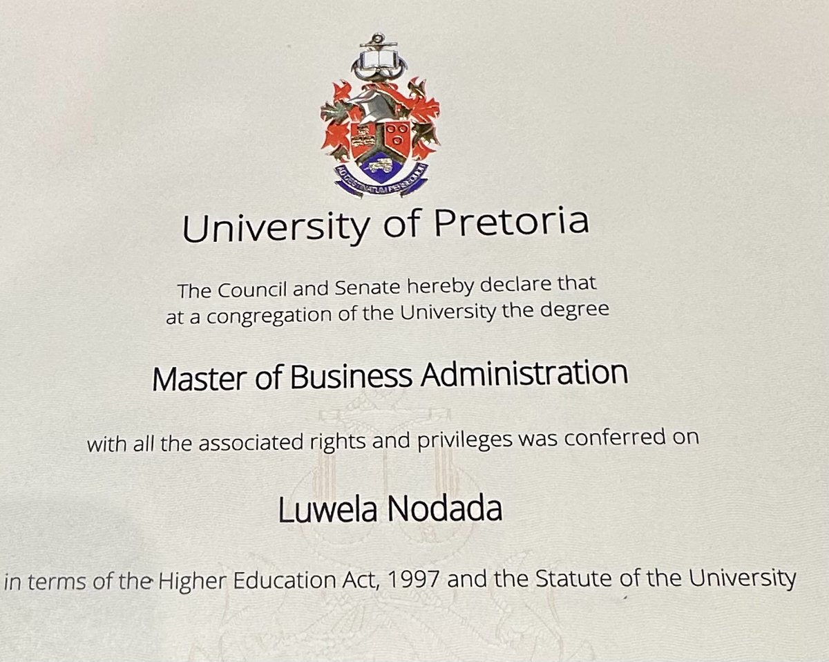 lulu_luwela's tweet photo. Mama ka Harlem picked up her 4th cap 🔥🎓 https://t.co/4TlQf0yML2
