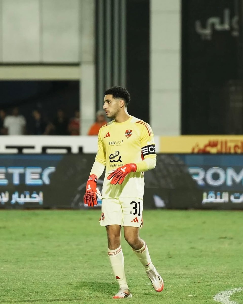 oufashobeir's tweet photo. والحكاية لسه مكمله،
للنادي وجمهوره... دايمًا. ❤️🦅 https://t.co/POvdrd3Q07