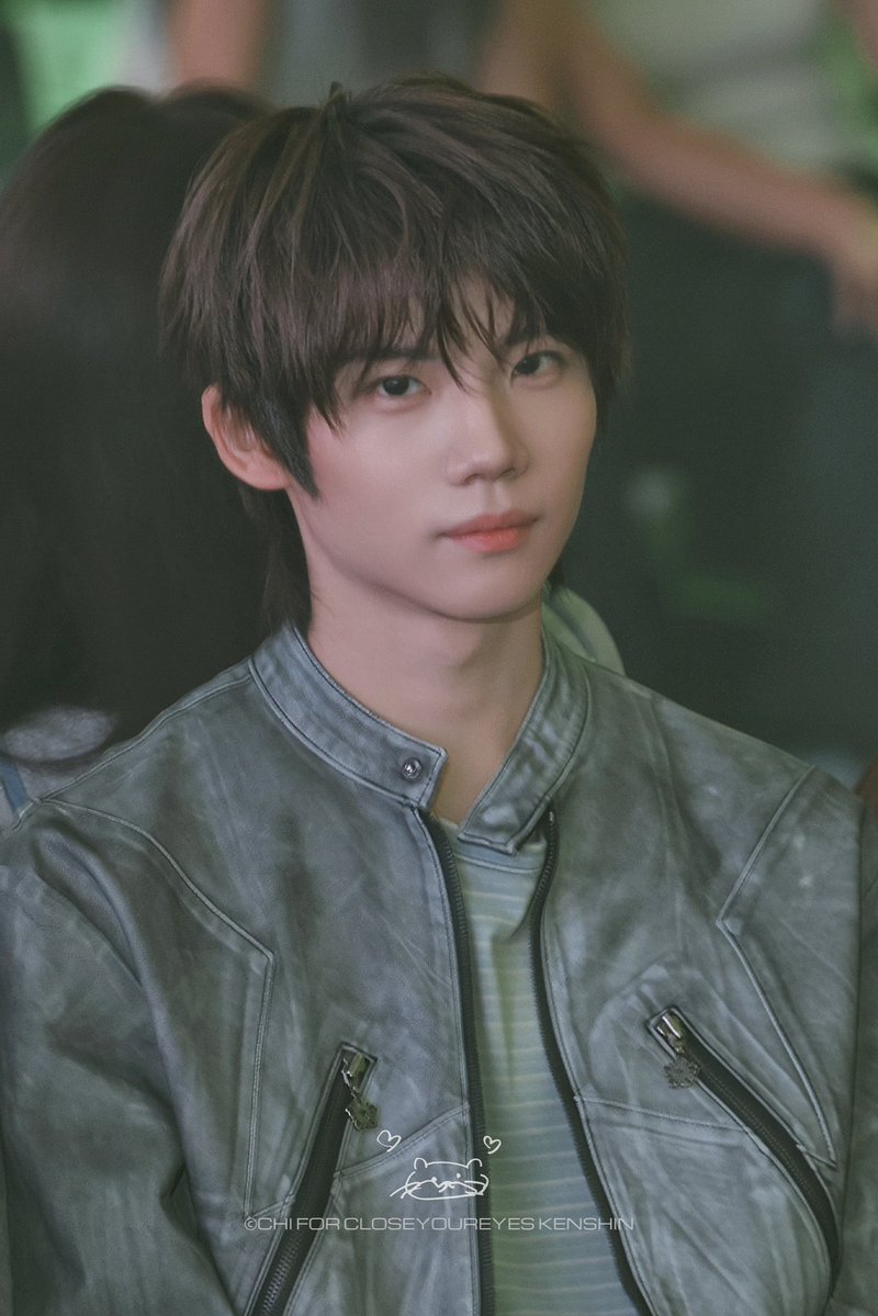 12O2CHi's tweet photo. 260902 서울패션위크 #켄신 #KENSHIN
#클로즈유어아이즈 #CLOSEYOUREYES #클유아 https://t.co/vxxWB0BBEB