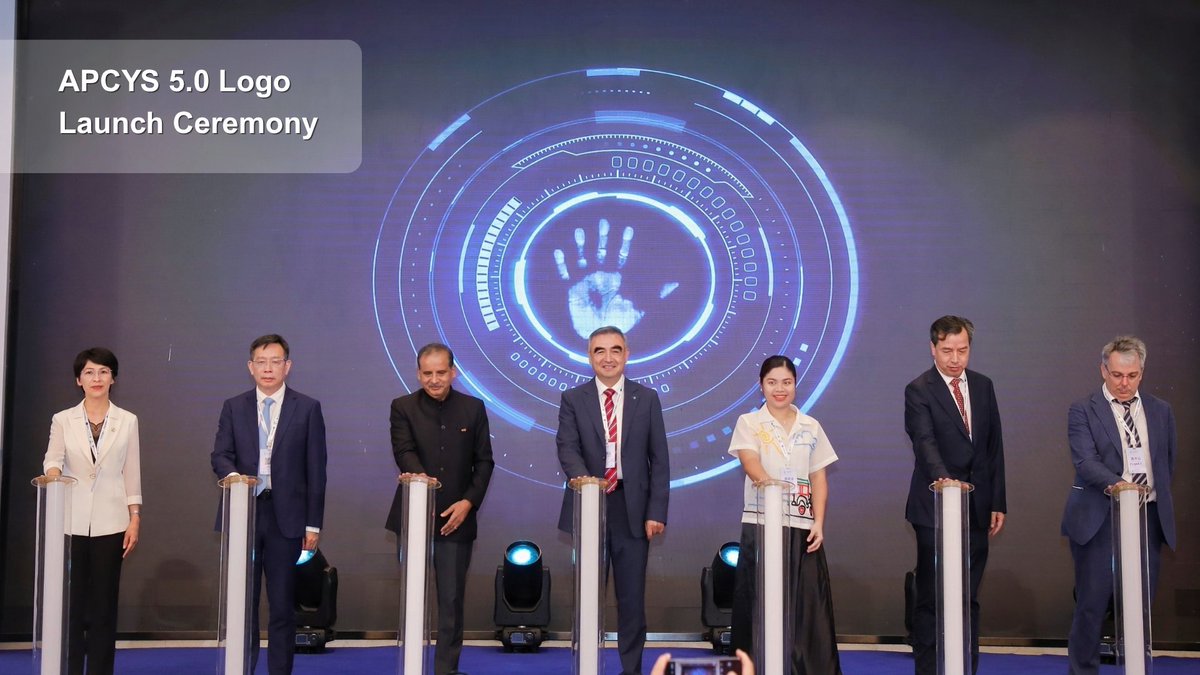ICAAPAC's tweet photo. APCYS 5.0 opens in #Hangzhou, bringing 130 young cooperators from 13 countries together to shape ethical AI and digital economies. Young leaders are not just participants in change, but architects of it. #APCYS5 #China https://t.co/rjaGohgmWS