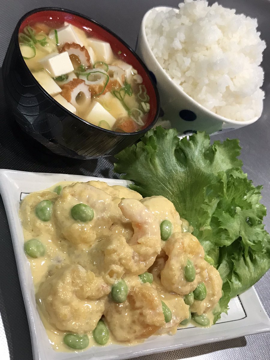 sense_kabu's tweet photo. 今日はエビたっぷりエビマヨ定食を食べました。おいしかったです。 https://t.co/ouzLgVtQNh