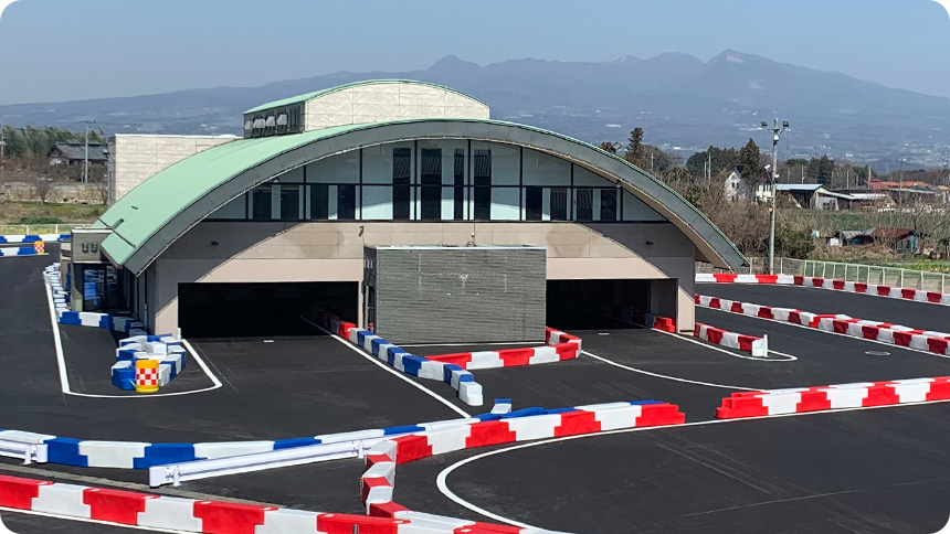 CCTB_EVkart's tweet photo. ／
10月オープン🎉
「シティサーキット ISK 群馬前橋」
オープニングスタッフ募集✨
＼

モータースポーツ好き集まれ！「車に関わる仕事がしたい」「サーキットで働きたい」その夢、ここで叶えませんか？ 未経験からの挑戦も大歓迎！オープンだけの特別体験が待っています🏁

一緒に最高のサーキットを作りましょう！

🔽詳細はコチラ
https://t.co/EP2xrYSD4z
※本事業は株式会社ISKとTOM'Sの共同事業として展開されます
(運営会社：㈱ISK／共同事業：㈱トムス)