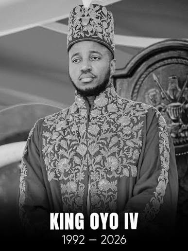 KingdomTVUganda's tweet photo. Enteekateeka y’okwaniriza n’okutambuza omuguta gw’Omukama Oyo Nyimba Kabamba Iguru Rukidi IV efulumiziddwa. Omuguta gw’Omukama gwatuusibwa ku lw'okutaano lwa wiiki eno ku ssaawa nnya ez'okumakya ku kisaawe ky’ennyonyi Entebbe, gye gunaakwasibwa Pulezidenti @KagutaMuseveni , amukungubagire.
#KTVNews