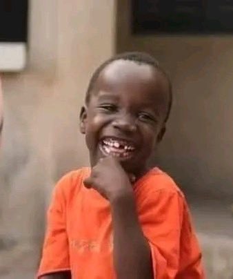 Abdulilu1's tweet photo. Jiya Naga Sharrin Wiwi Wani Yaro Ne Yake Faɗawa Maigidansa Cewa Ya Koreshi Daga Shagon Da Ya Ɗauke Shi Aiki!🤣💔😂🤌 https://t.co/rc2Kz3qQfm