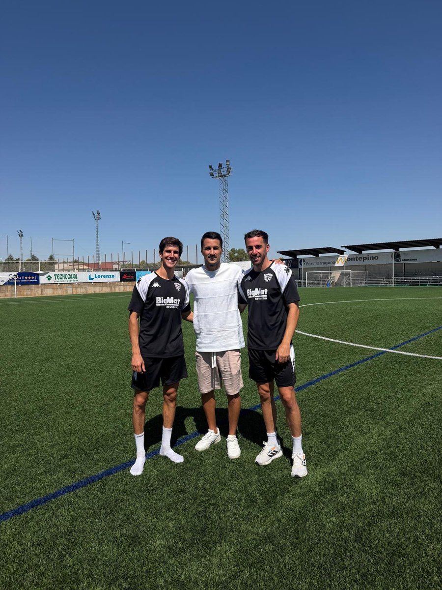 deporguada's tweet photo. Una visita muy especial.

Jorge Casado ha venido a visitar a sus ex-compañeros. 🦾💜

¡Qué alegría verte por aquí, Jorge! 🤝 https://t.co/rn84aV81wu