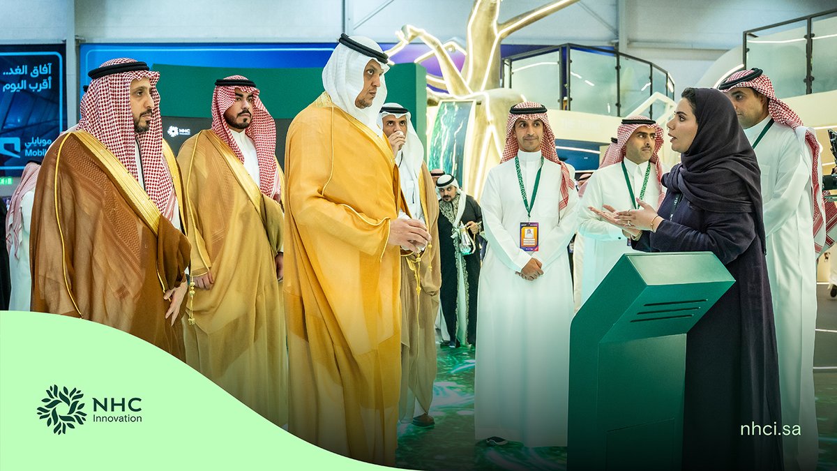 NHCinnovation's tweet photo. زار د. عبداللطيف بن محمد العبداللطيف، الرئيس التنفيذي للهيئة العامة لتنظيم الإعلام، جناح NHC Innovation ضمن #ليب26، وتعرّف على جانب من الحلول الرقمية والتقنيات التي توظّفها NHC Innovation لتطوير التجارب والخدمات الرقمية. https://t.co/3hGckY2pRg