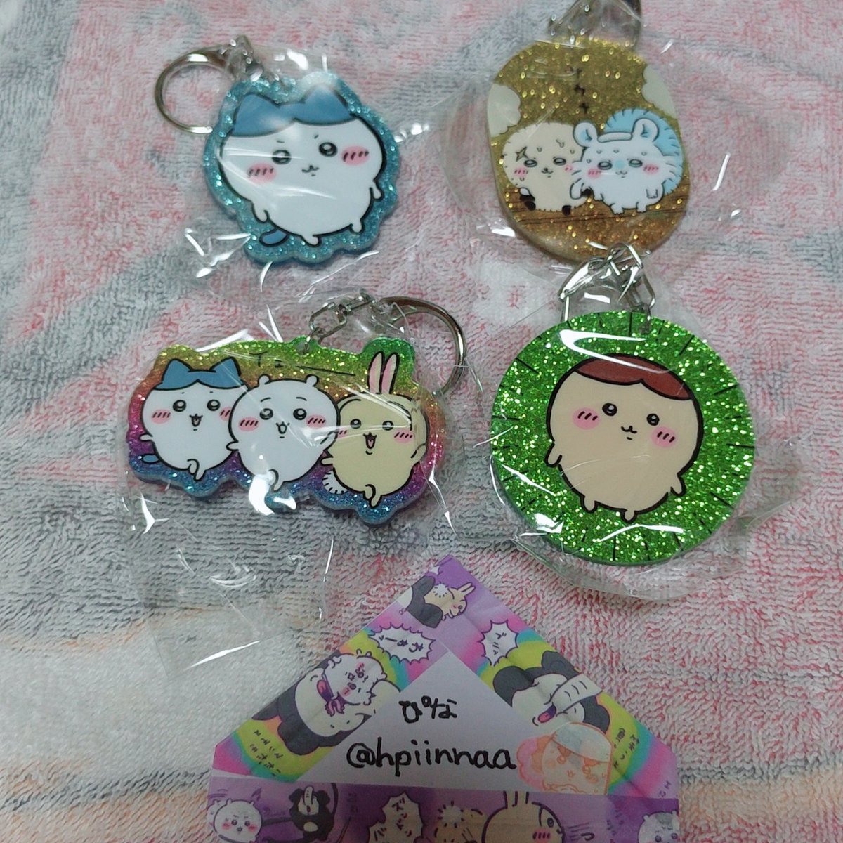 hpiinnaa's tweet photo. 【交換】ちいかわ ラメアクリルキーホルダー

譲：ハチワレ、ラッコ＆モモンガ、ハチワレ＆ちいかわ＆うさぎ、くりまんじゅう(神)

求：画像2枚目参照
シーサー、うさぎ、セイレーン＆人魚、シーサー＆くりまんじゅう、日焼け3人組

郵送交換希望
異種も検討致します
1点からお気軽にお声掛けください https://t.co/vujdF68X5G