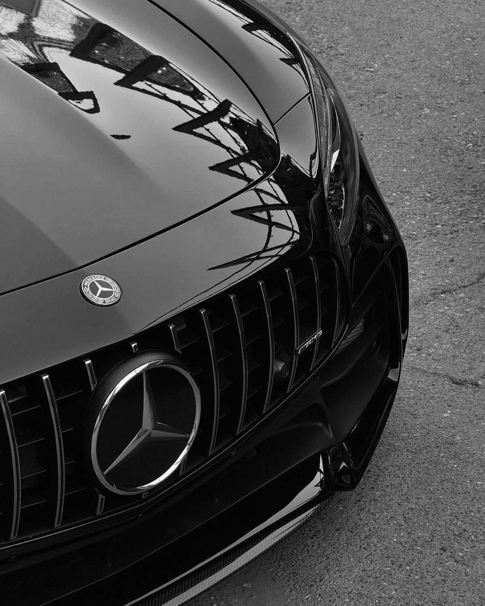 hyuncoisado's tweet photo. #hyunlix au | one shot 🔞

onde o carro de Felix surge na oficina com um barulho metálico estranho e precisa de reparos urgentes, mas o mecânico que o atende é tão lindo que Felix esquece do próprio problema.

ou+ https://t.co/Y8B6IFPwHg