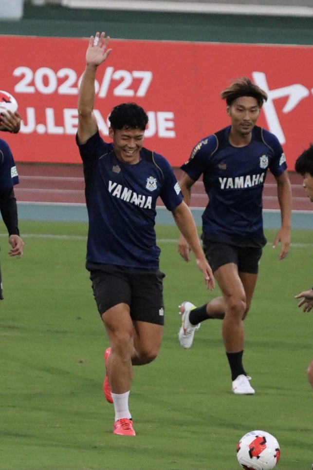 KikurinNe's tweet photo. 🙋🏽‍♂️
#ルヴァンカップ
#jubilo 
#山﨑浩介 https://t.co/ABRVZisjQR