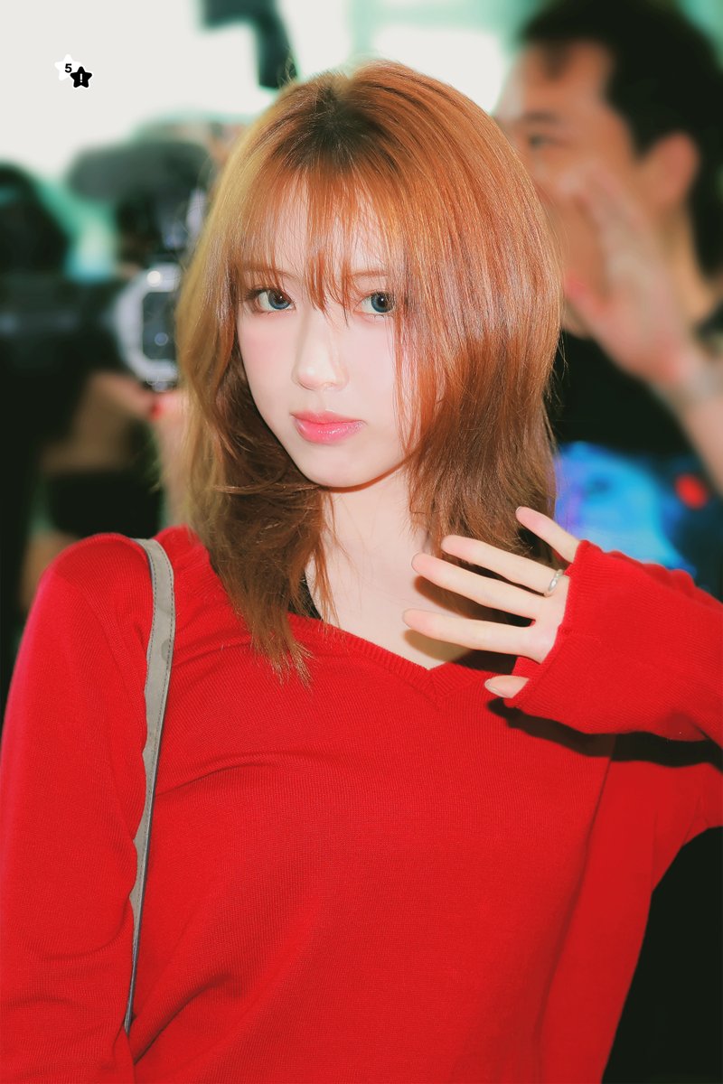 Factorial_5's tweet photo. 260829 HQ

#엔믹스 #NMIXX #지우 #JIWOO https://t.co/iyGVrbarZr