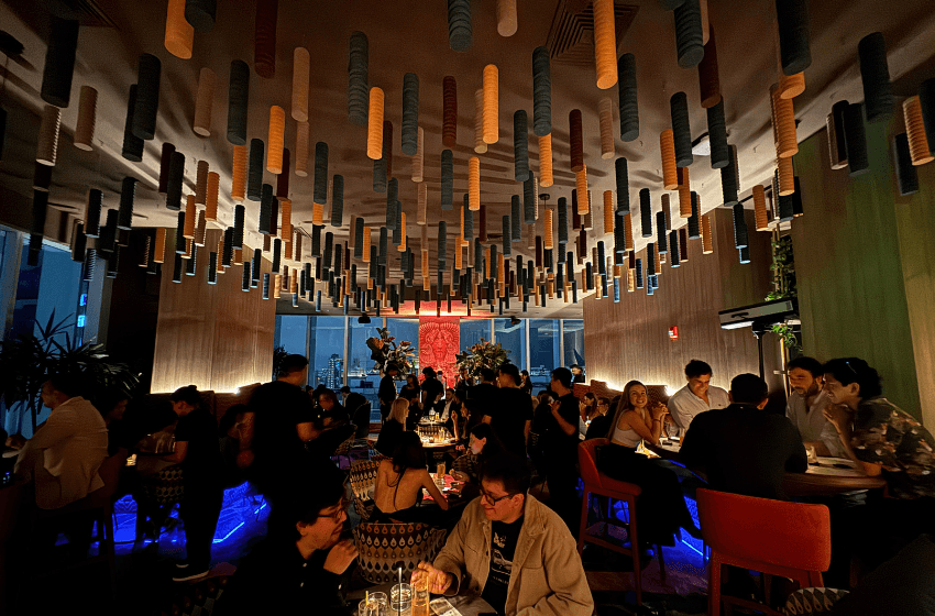 GoodNewsCntral's tweet photo. 🍸✨ Pagano ya abrió sus puertas en Lima.

Te traemos nuestra reseña del nuevo bar del hotel @nhowLima, ubicado en el piso 13.

¿Listos para descubrirlo? 👀👇

🔗 https://t.co/LcVRm5Uxpj

#Pagano #PaganoByHandshake #nhowLima #Lima #Coctelería https://t.co/xGFVvre42f