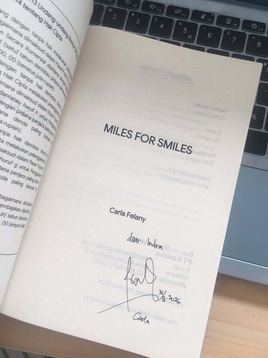 indraLIC's tweet photo. Run for charity + miles for smiles
Keduanya ditulis sangat apik dan lugas by  Ci Carla.
Runner yang berhati sangat besar, tegas dan berprinsip. 

Satu hal yang aku tangkep dari kedua buku ini "percaya akan hal-hal baik yang #tidakpernahfinish " 🤍 https://t.co/U0ghXmXtm7