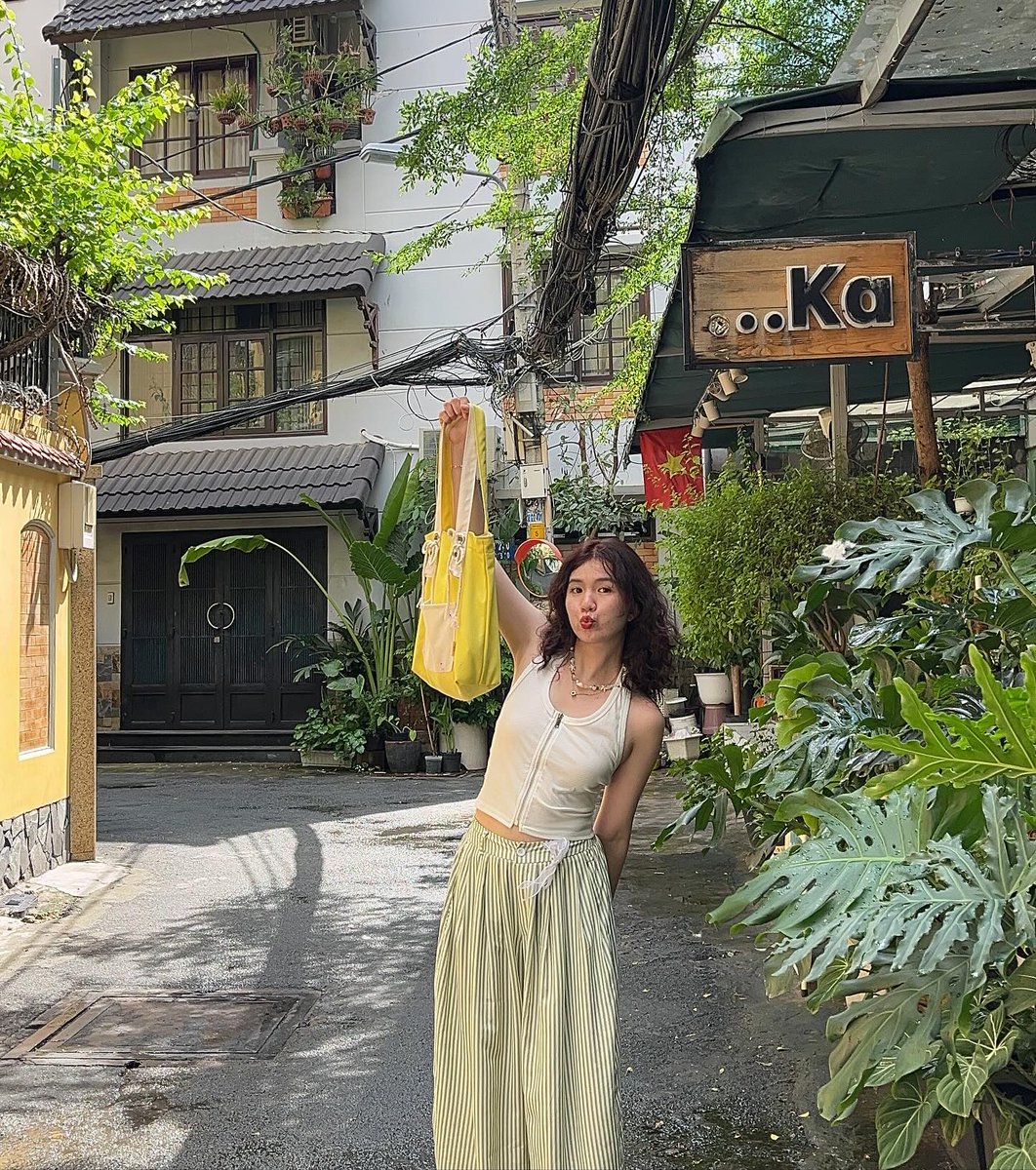 PaulaChocapic's tweet photo. Yo! 😎 Quick reminder: you’ve got a spark in you—let it light up the path ahead. 🌸
pCESkp https://t.co/29O4aPVo2S