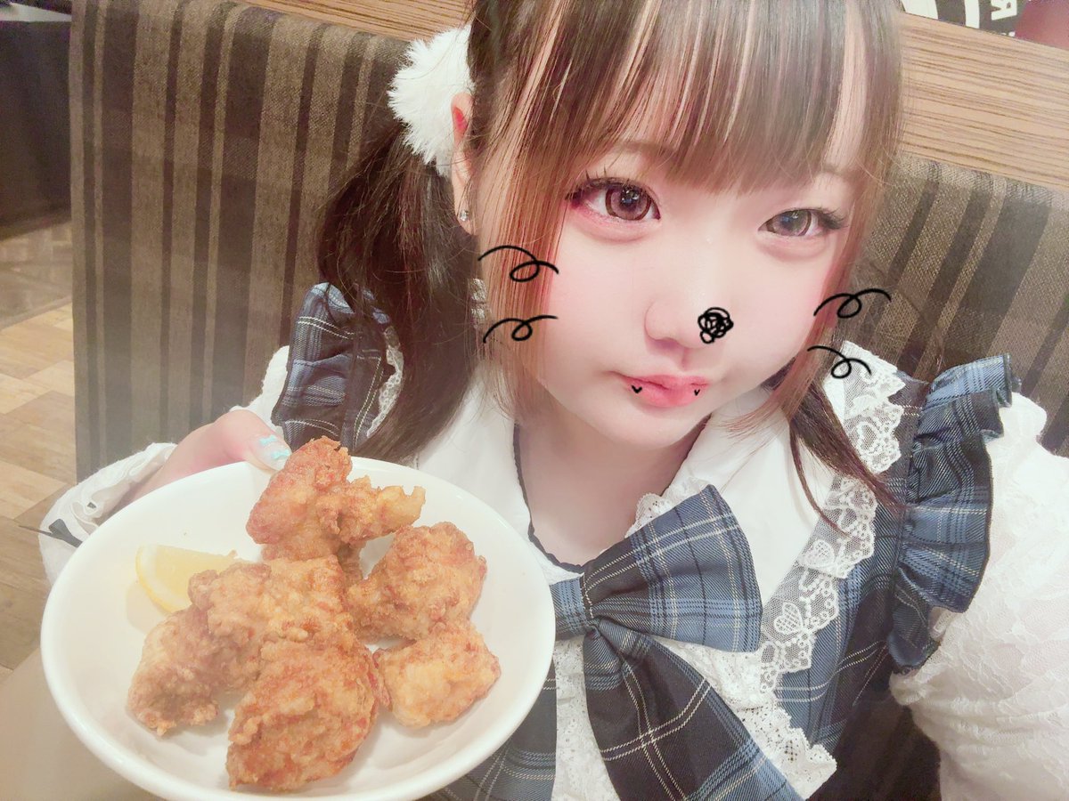 xsq99x's tweet photo. 実はサイゼの後にガストで唐揚げ食べました。食いしん坊😹

 #ぽっちゃり  #ぽっちゃり女子  #ぽっちゃり好きと繋がりたい  #埼玉 #浦和 #ラウンジ https://t.co/azVYZ1qTYu